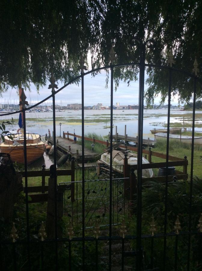Harbourside Studio Apartment Poole Hamworthy Bh15 Экстерьер фото